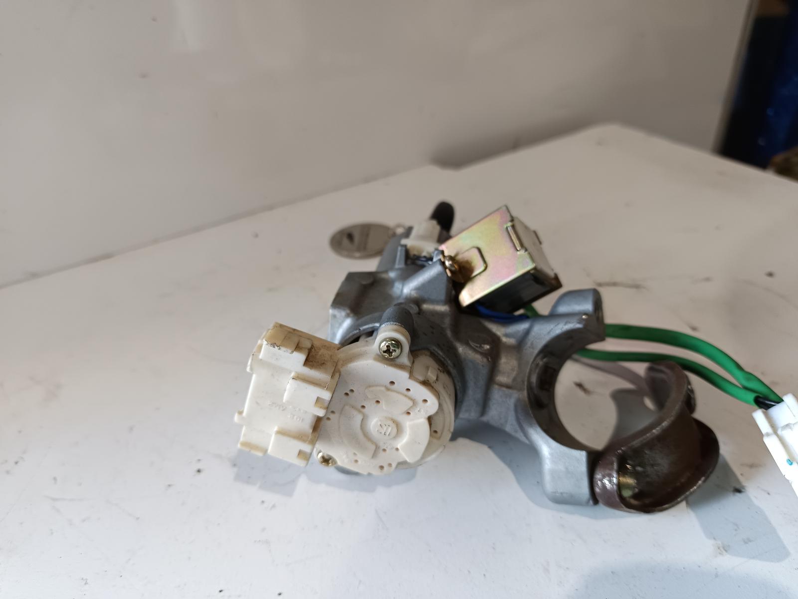 2001 TOYOTA COROLLA Ignition W/ Key Contact us for Photo
