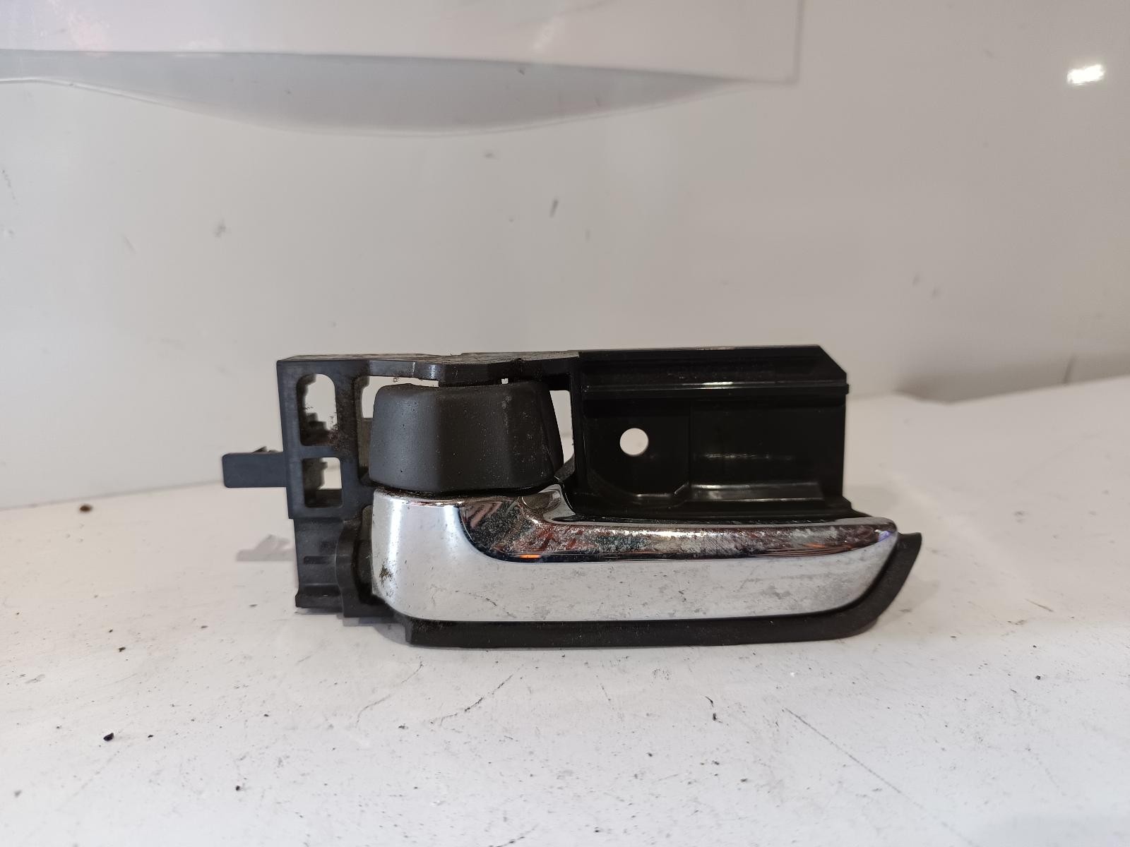 2005 SUZUKI SWIFT Door Handle Contact us for Photo
