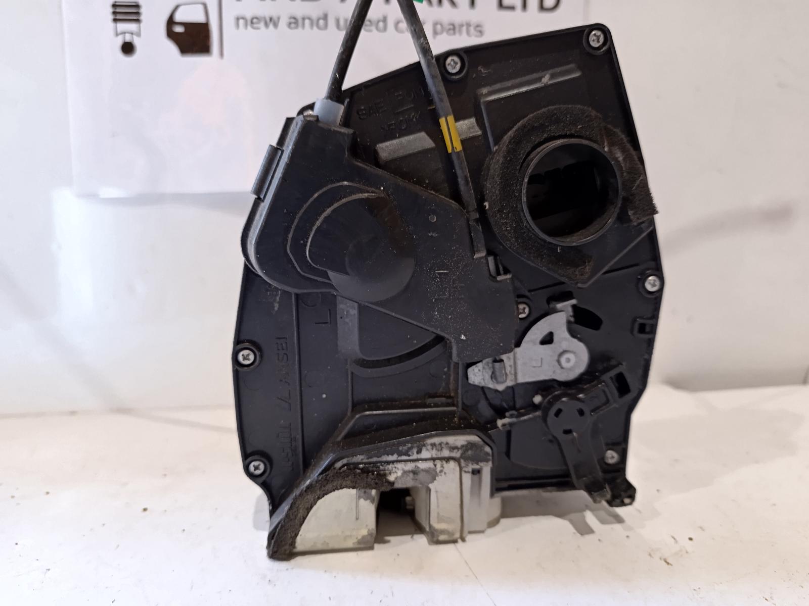 2005 SUZUKI SWIFT Door/Boot/Gate Lock Contact us for Photo