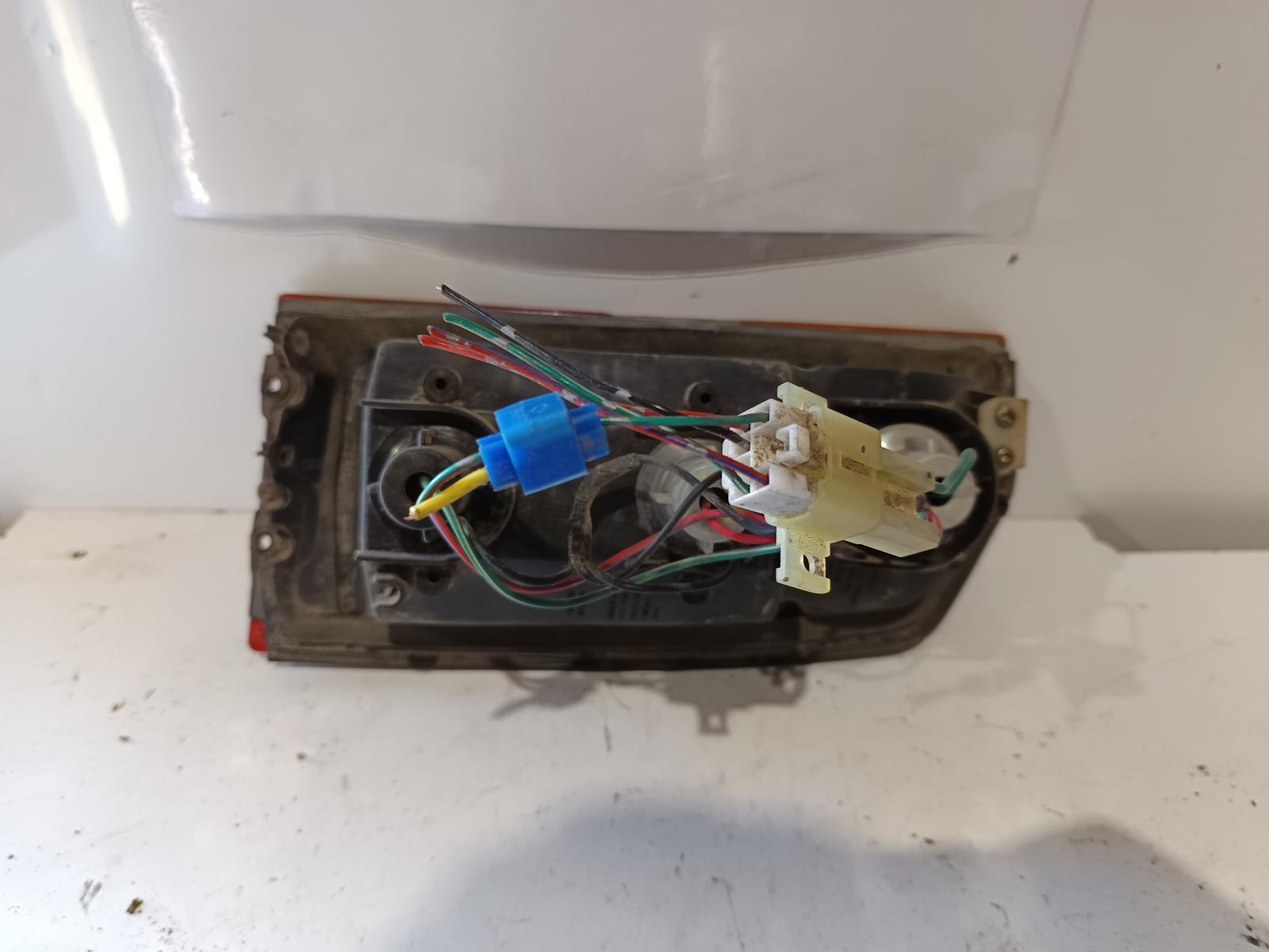 1988 SUZUKI VITARA Left Taillight Contact us for Photo