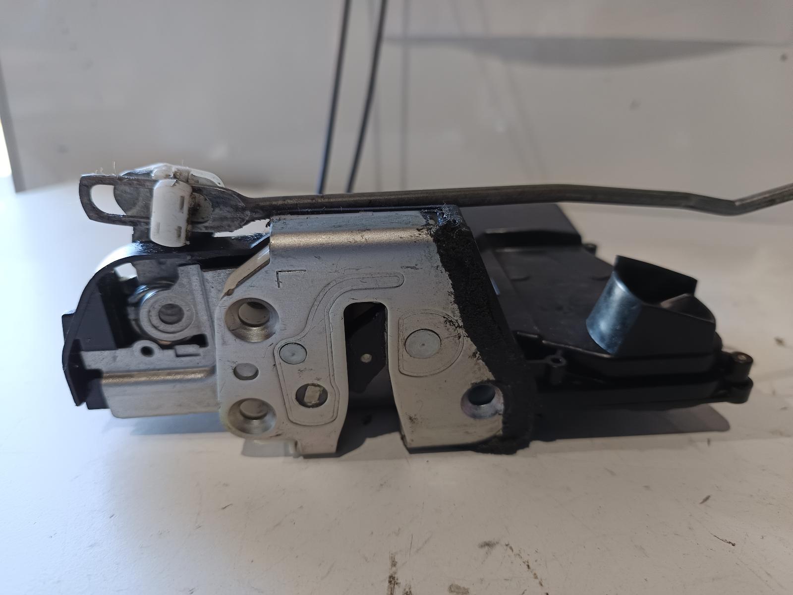 2005 SUZUKI SWIFT Door/Boot/Gate Lock Contact us for Photo