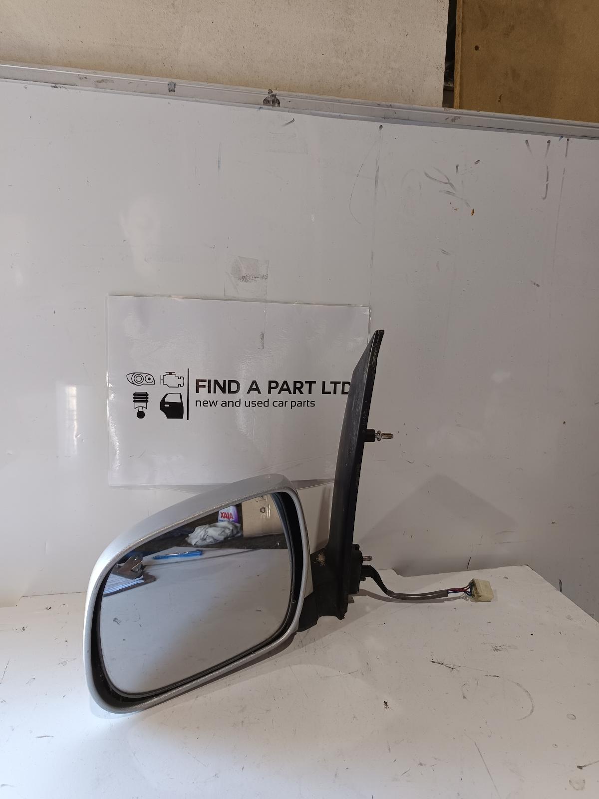2004 TOYOTA NOAH (IMPORT) Left Door Mirror Contact us for Photo