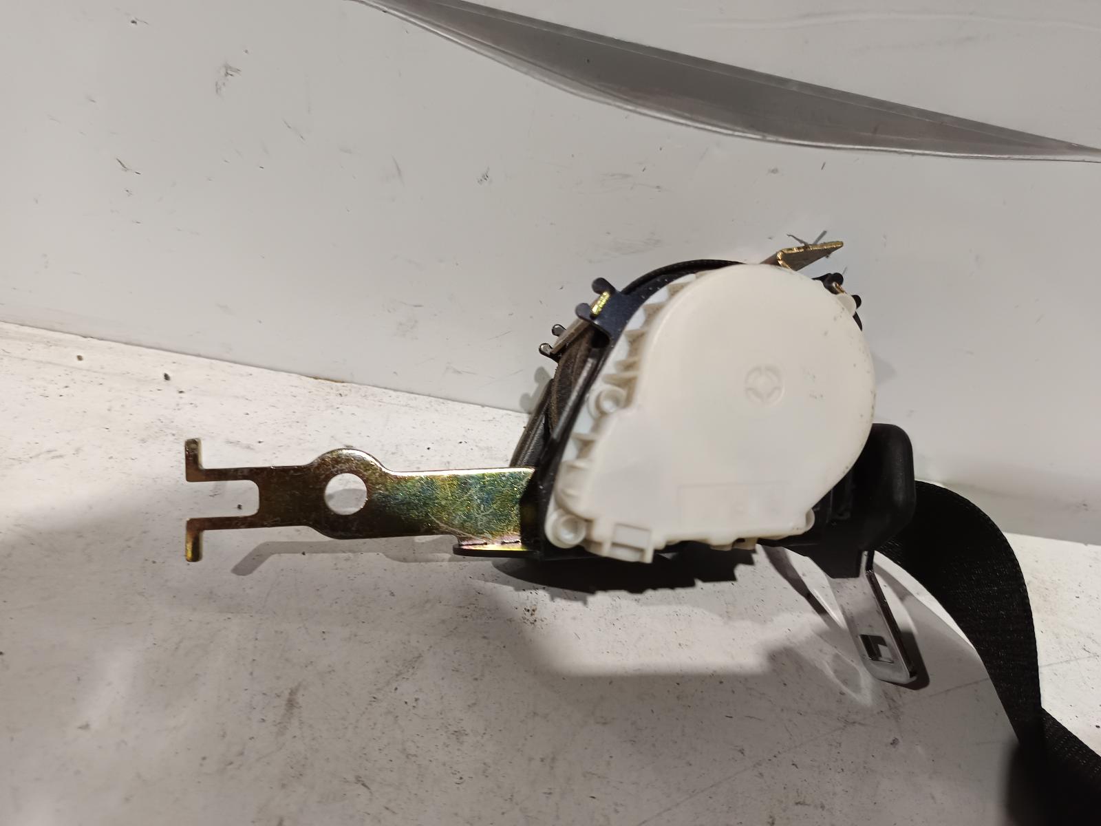 2004 BMW 3 SERIES Seatbelt/Stalk Contact us for Photo