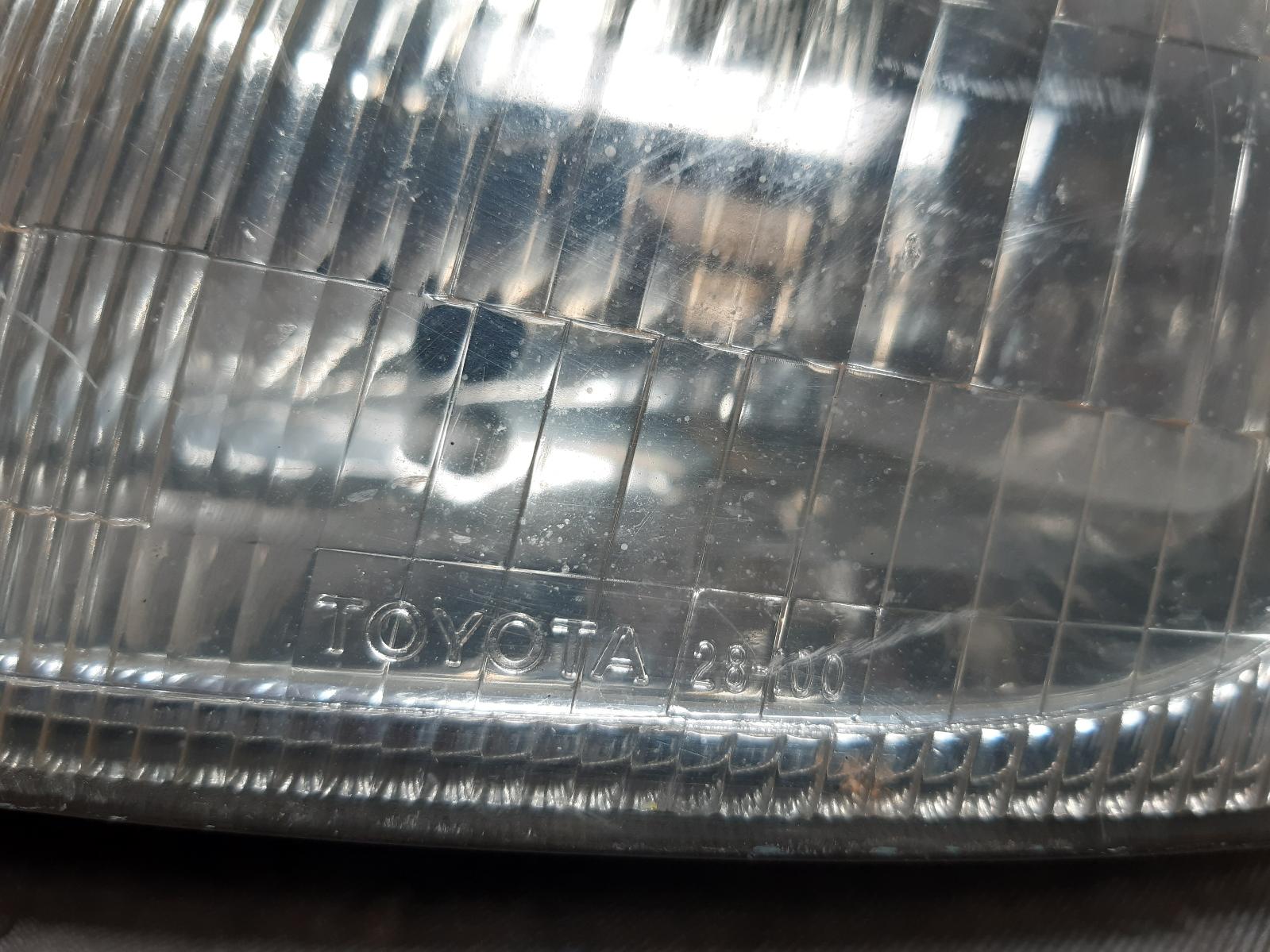 1996 TOYOTA ESTIMA Left Headlamp Contact us for Photo