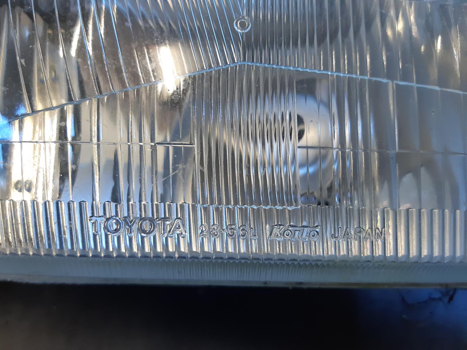 1994 TOYOTA ESTIMA Left Headlamp Contact us for Photo