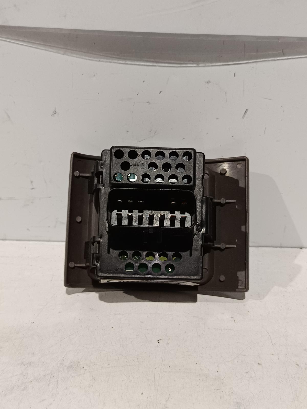 2001 CHRYSLER PT CRUISER Pwr Dr Wind Switch Contact us for Photo