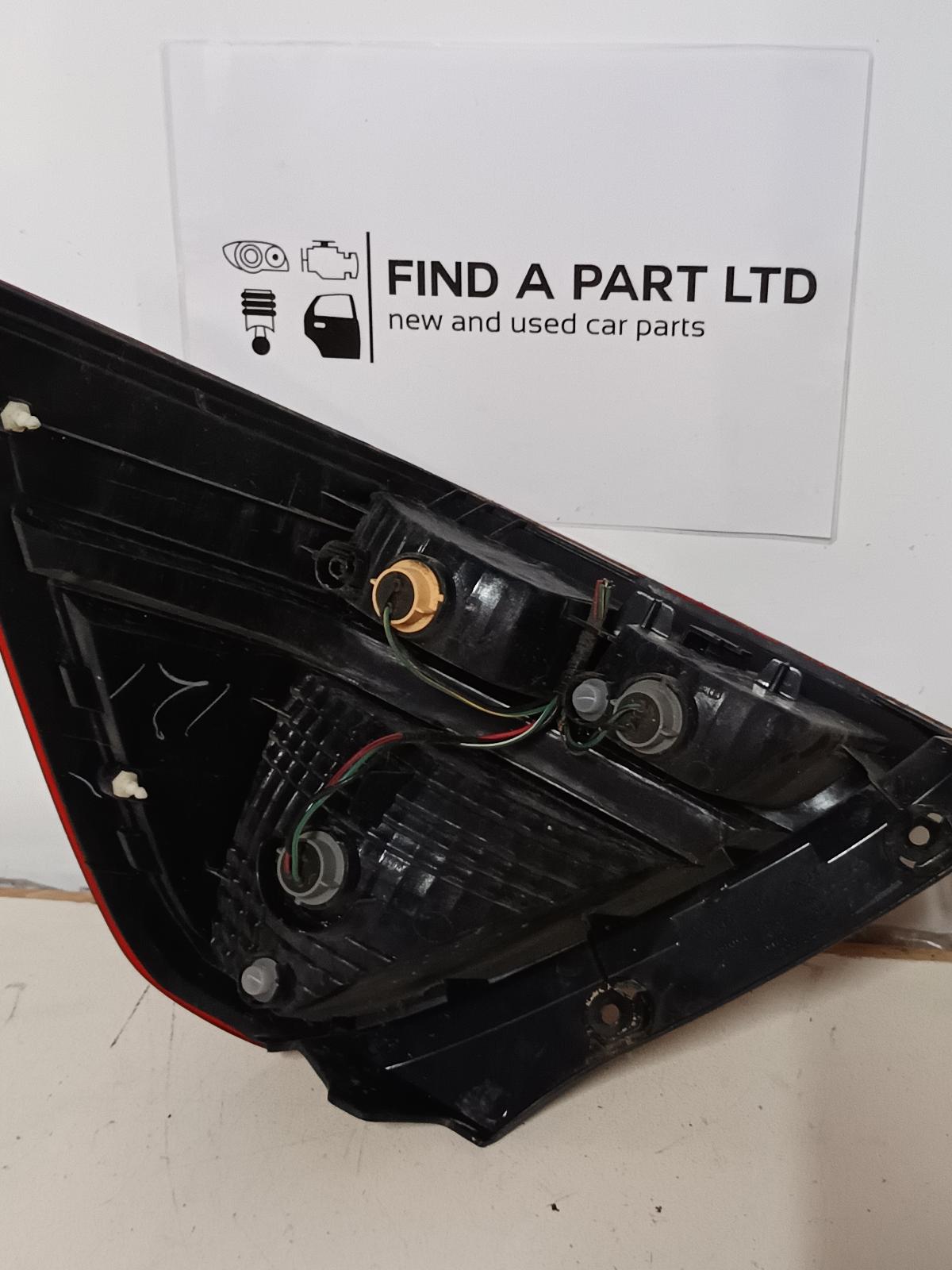 2007 HONDA ODYSSEY Left Taillight Contact us for Photo