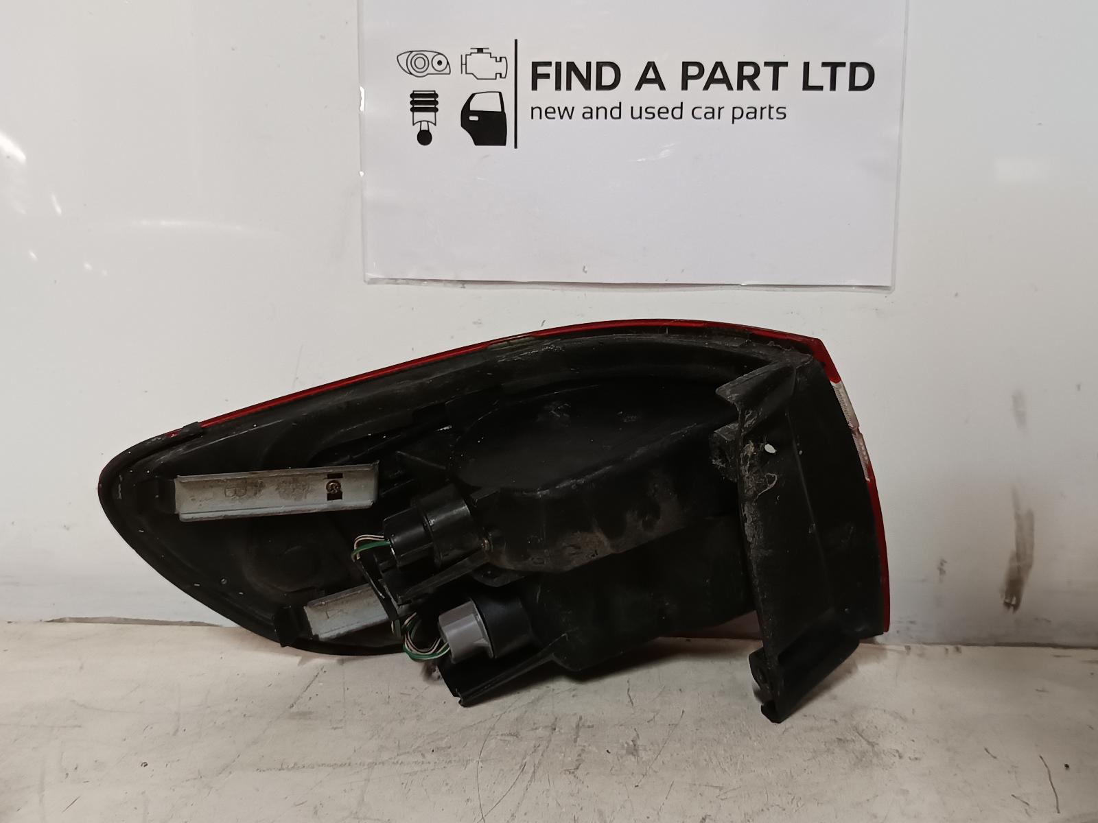 1991 TOYOTA ESTIMA Left Taillight Contact us for Photo
