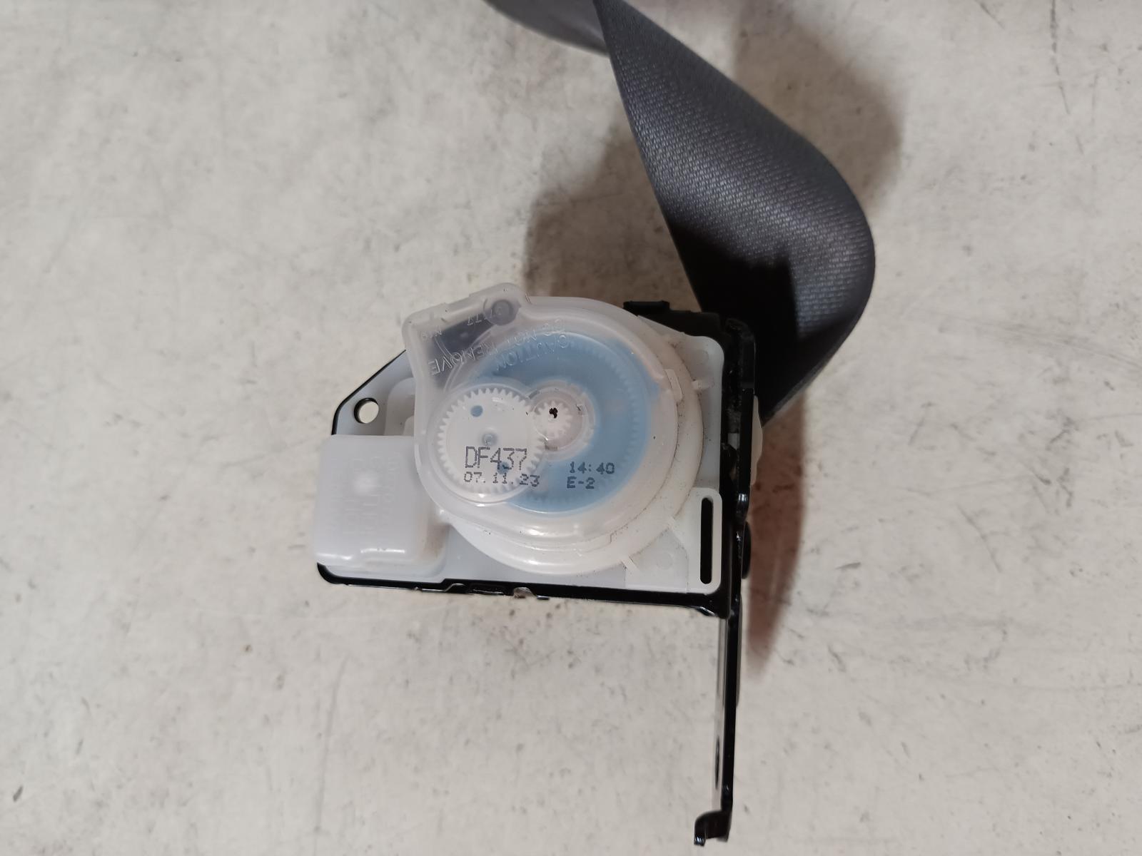 2007 TOYOTA COROLLA Seatbelt/Stalk Contact us for Photo
