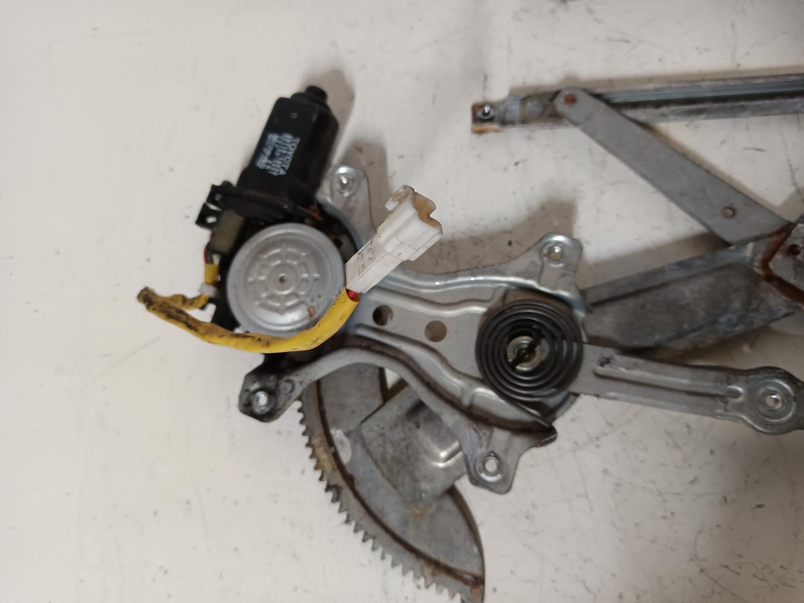 1996 TOYOTA STARLET Right Front Window Reg/Motor Contact us for Photo