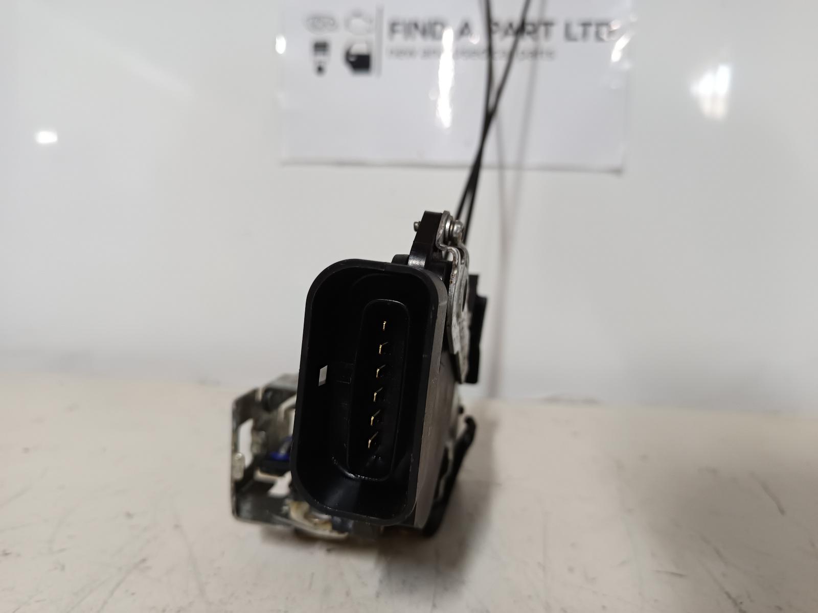 2002 TOYOTA ESTIMA Door/Boot/Gate Lock Contact us for Photo