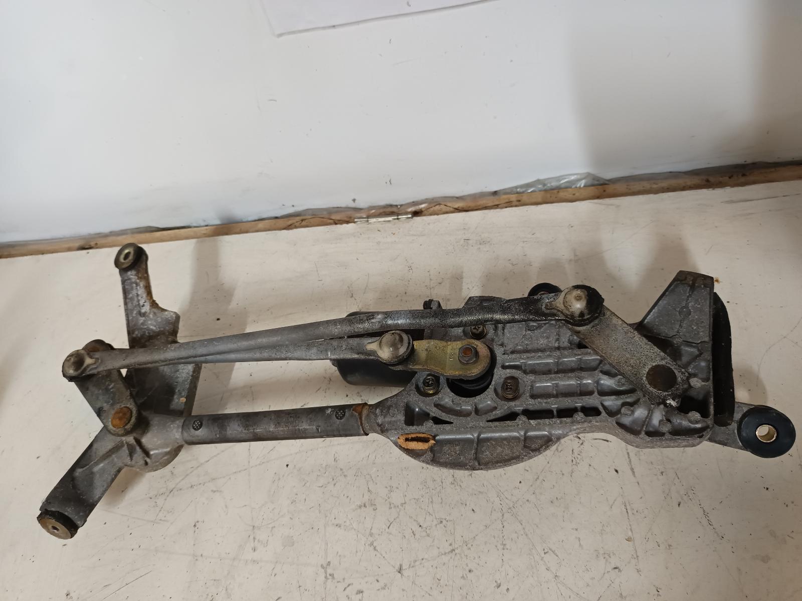 2002 TOYOTA ESTIMA Wiper Linkage Contact us for Photo