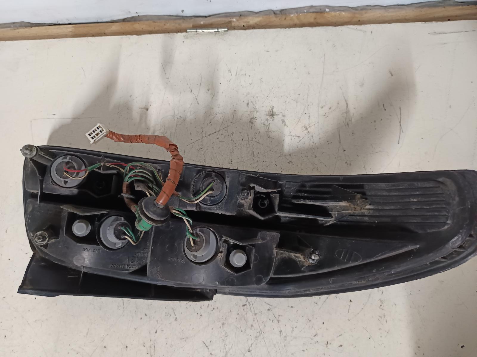 1996 TOYOTA CURREN Right Taillight Contact us for Photo