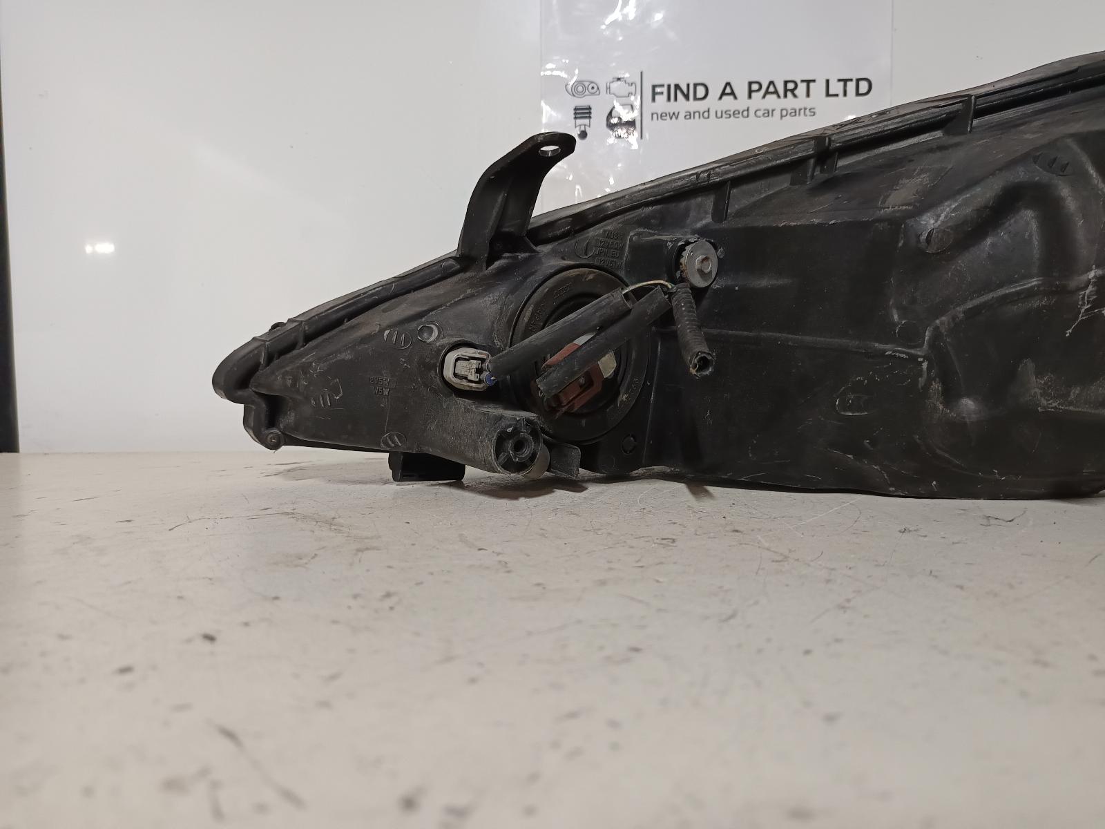 2002 TOYOTA ESTIMA Right Headlamp Contact us for Photo