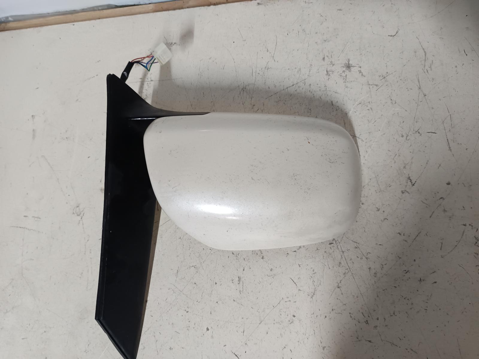 2005 TOYOTA NOAH (IMPORT) Right Door Mirror Contact us for Photo