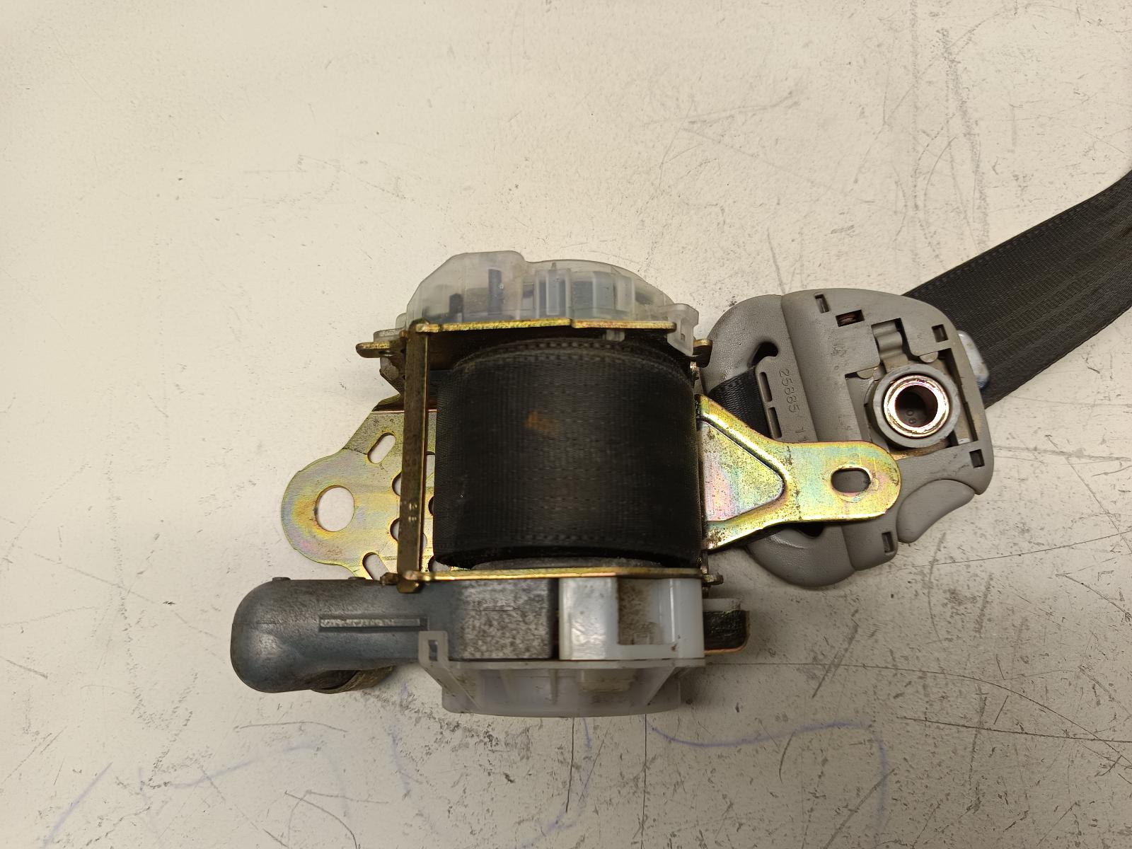 2004 TOYOTA COROLLA Seatbelt/Stalk Contact us for Photo
