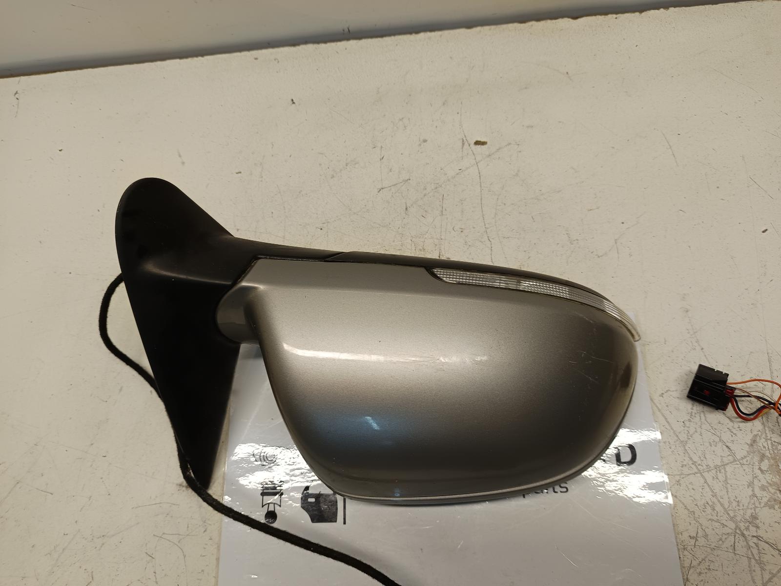 2010 SKODA OCTAVIA Right Door Mirror Contact us for Photo