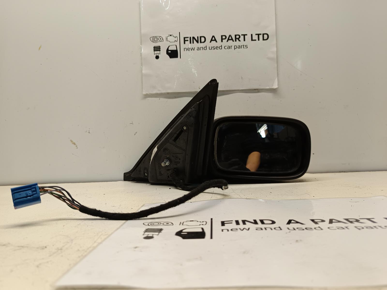 2006 VOLVO V50 Right Door Mirror Contact us for Photo