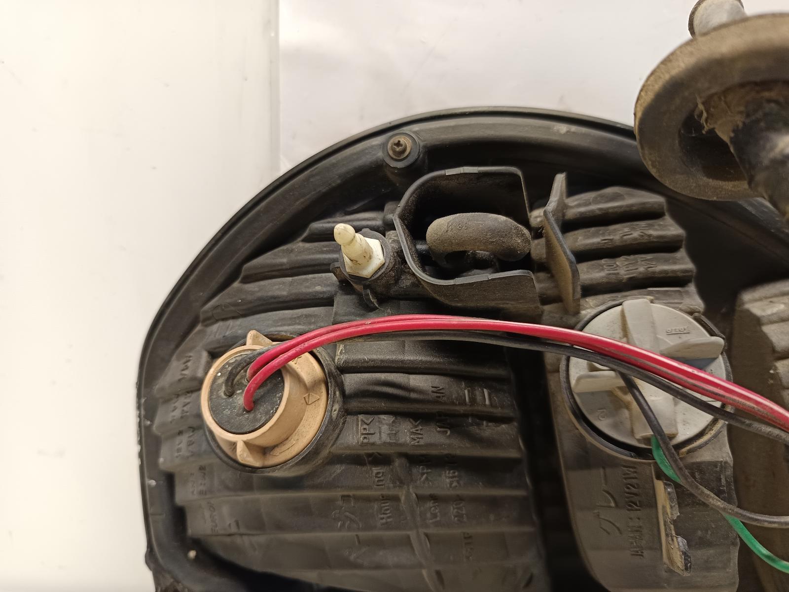 2003 DAIHATSU SIRION Left Taillight Contact us for Photo