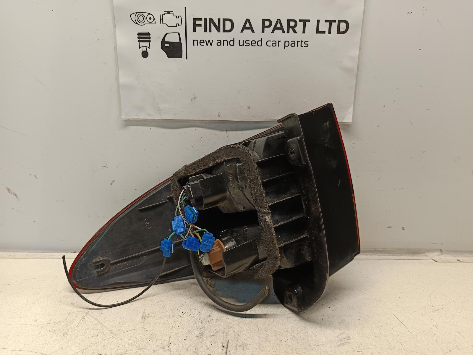2002 TOYOTA ESTIMA Left Taillight Contact us for Photo