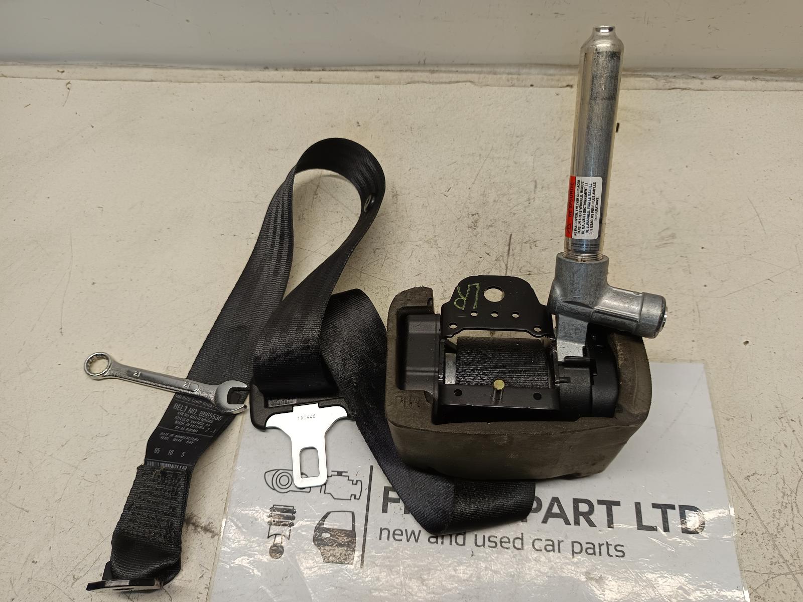 2004 VOLVO V50 Seatbelt/Stalk Contact us for Photo