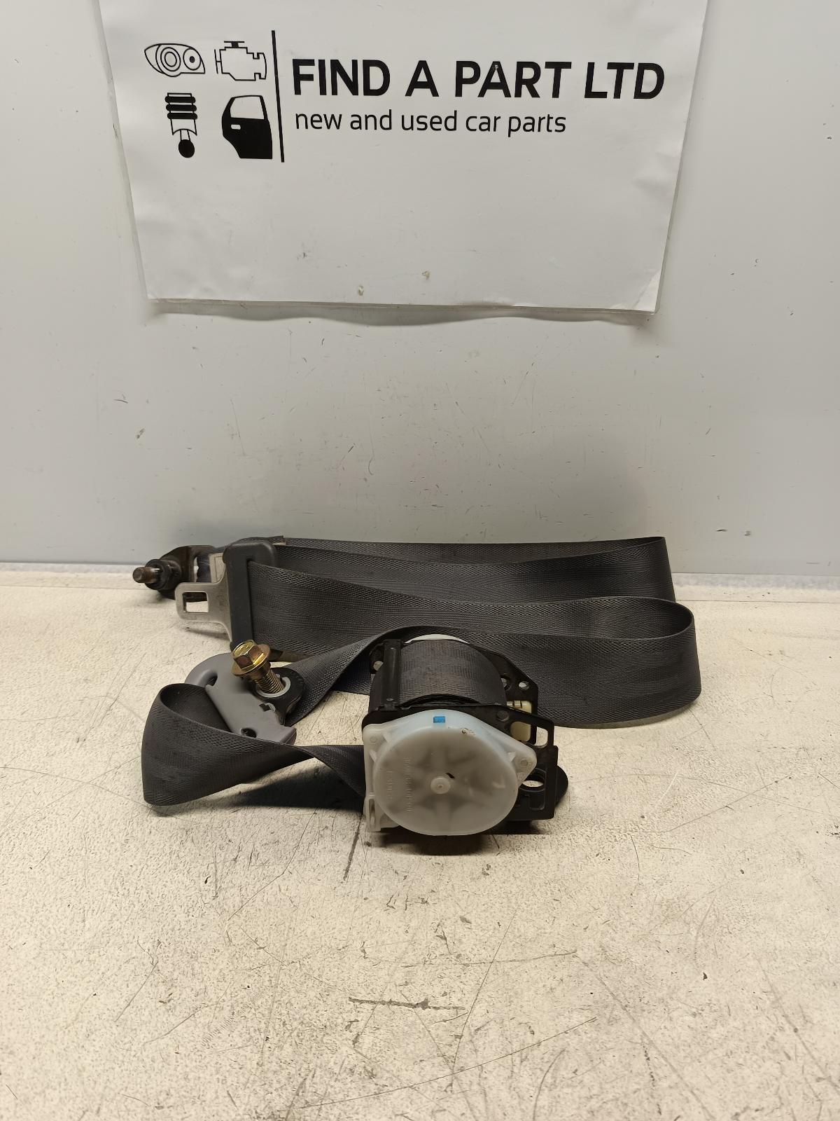 1997 TOYOTA REGIUS Seatbelt/Stalk Contact us for Photo