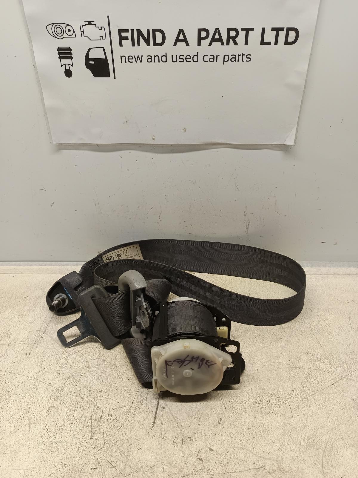 1997 TOYOTA REGIUS Seatbelt/Stalk Contact us for Photo