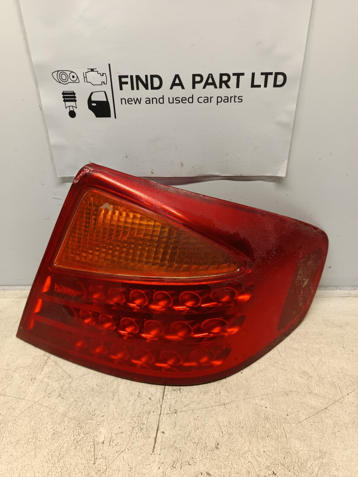 View Auto part Right Taillight NISSAN SKYLINE 2004