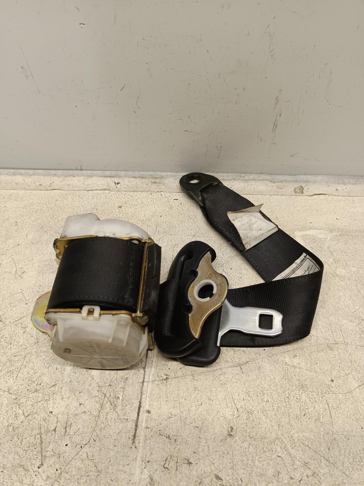 2003 TOYOTA COROLLA Seatbelt/Stalk Contact us for Photo