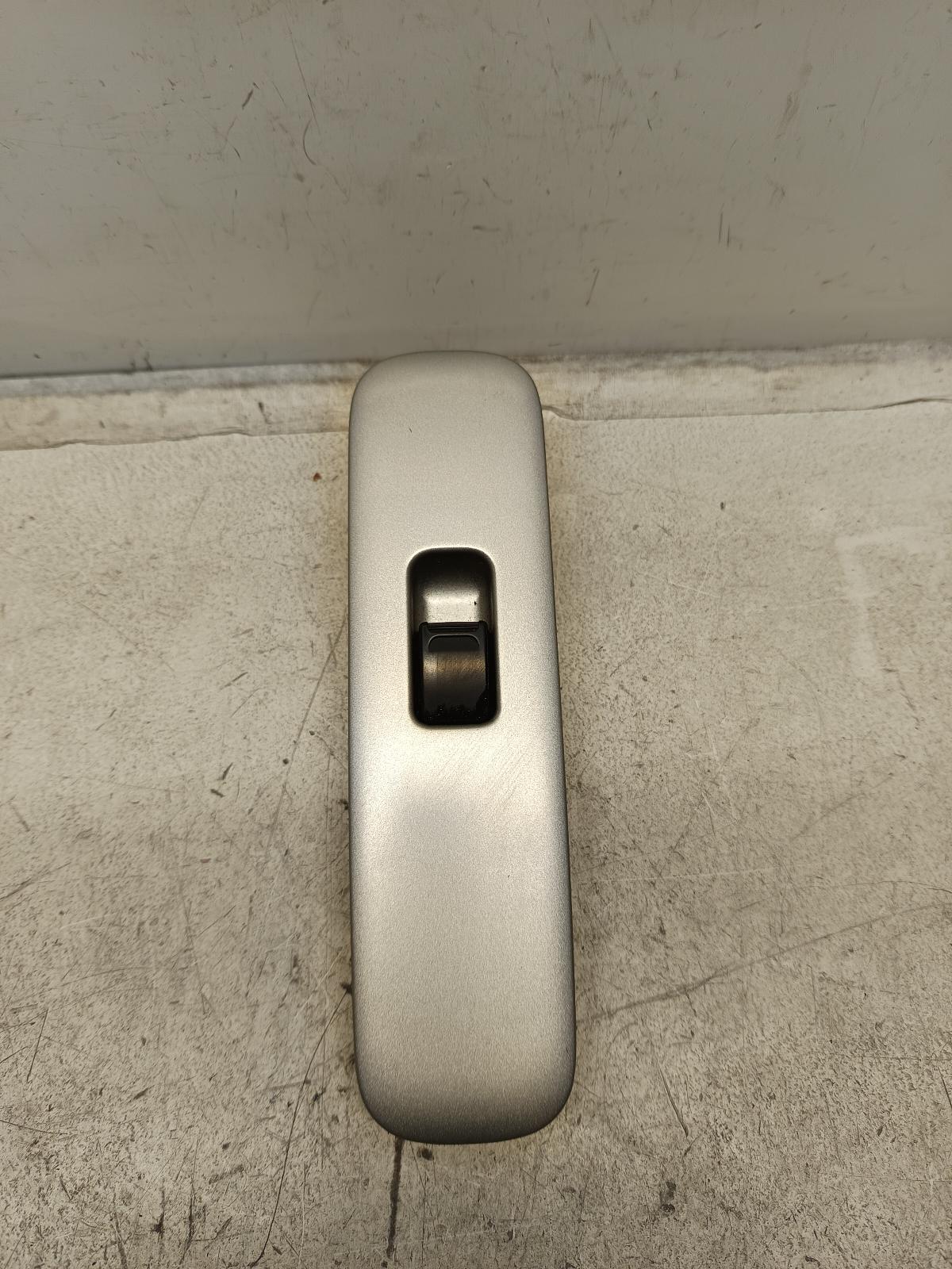 View Auto part Pwr Dr Wind Switch SUZUKI LIANA 2004