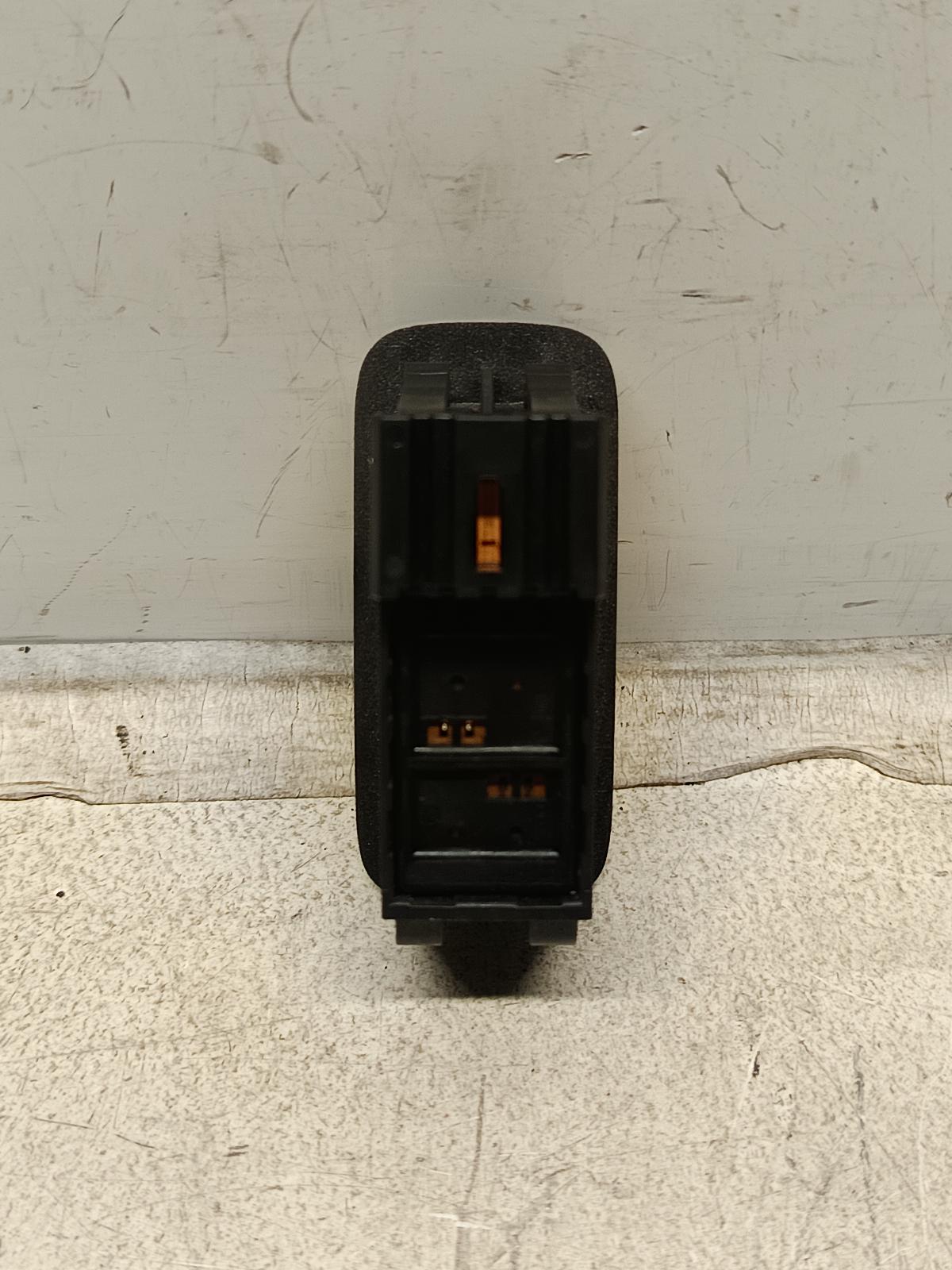 2004 SUZUKI LIANA Pwr Dr Wind Switch Contact us for Photo