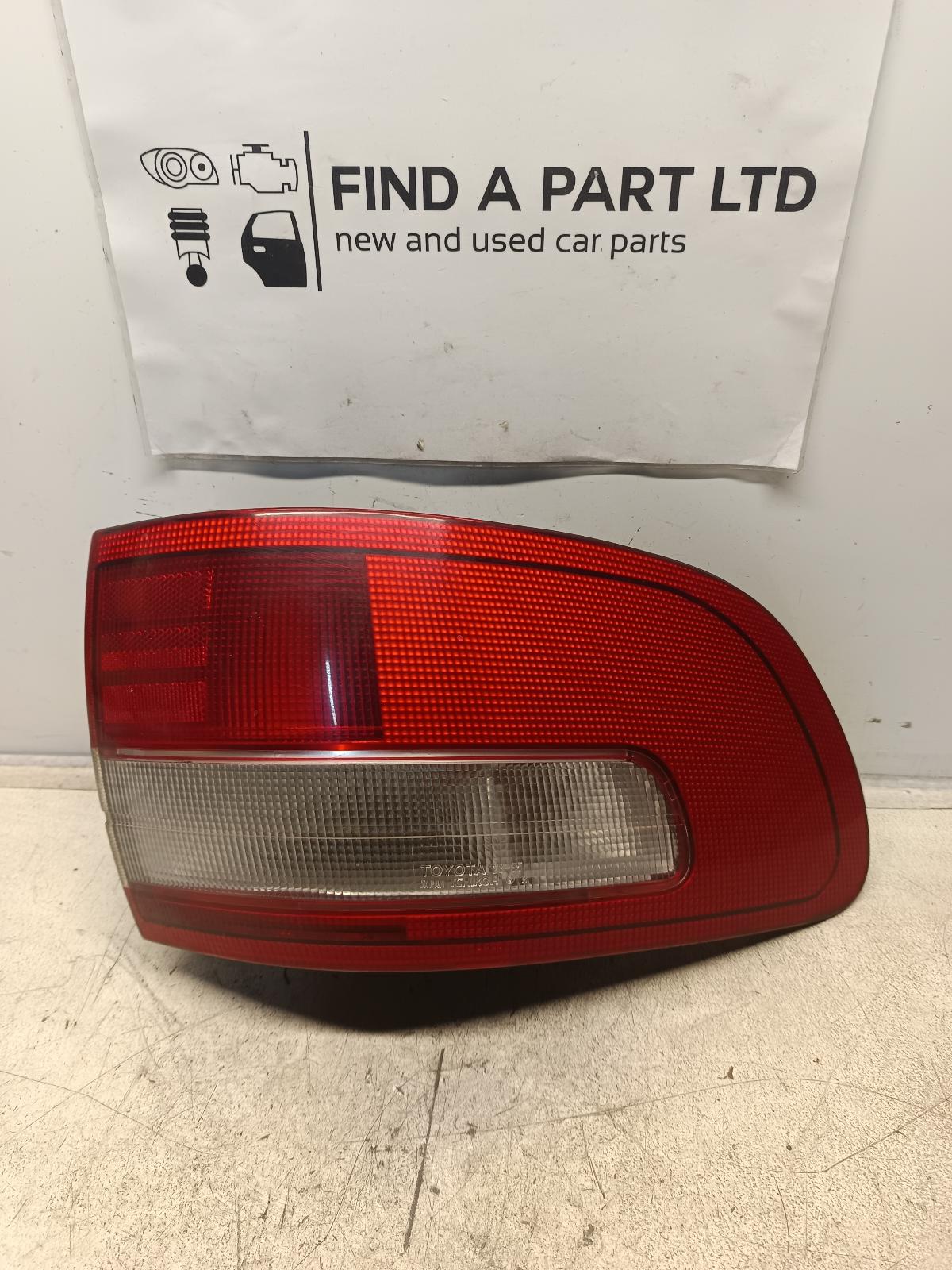 View Auto part Right Taillight TOYOTA ESTIMA 1995
