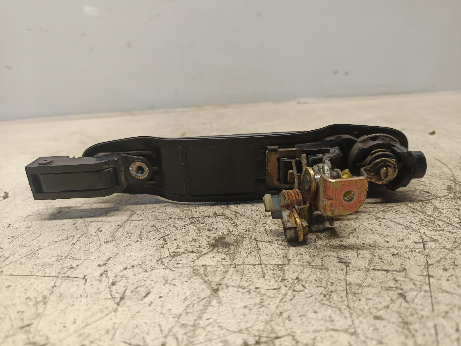 1997 TOYOTA ESTIMA Door Handle Contact us for Photo