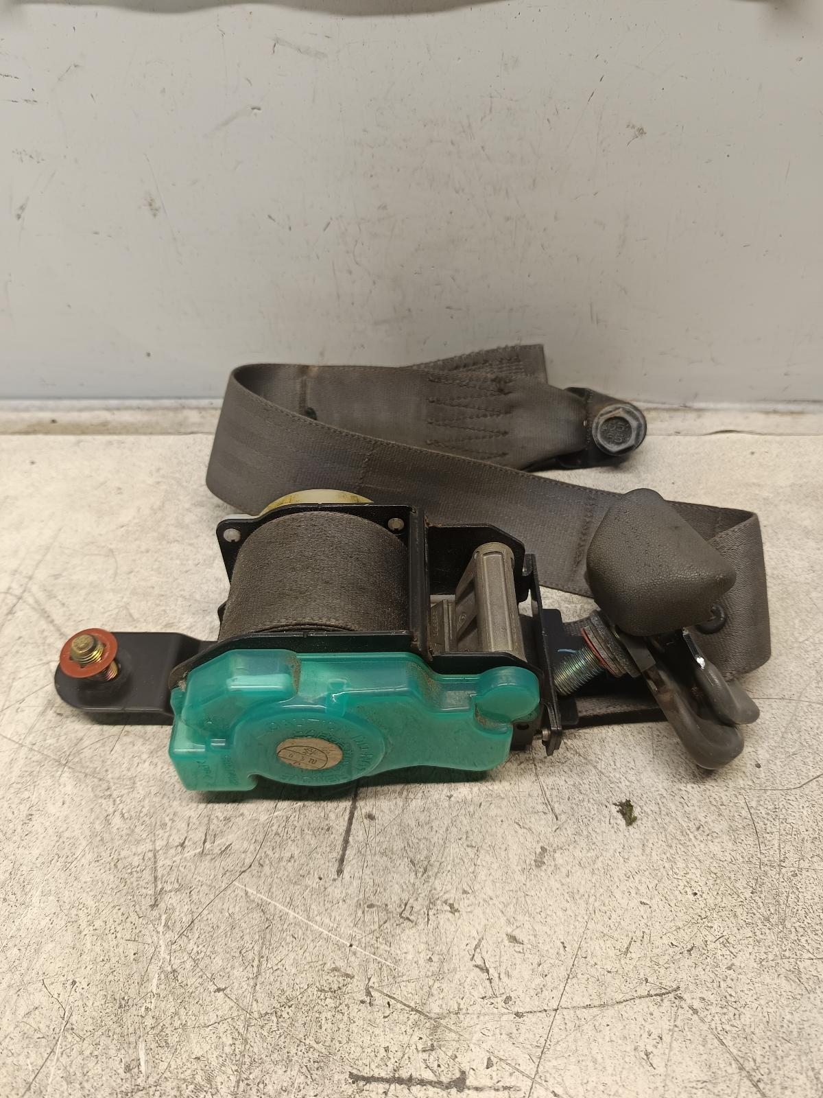 View Auto part Seatbelt/Stalk MITSUBISHI L300 2006