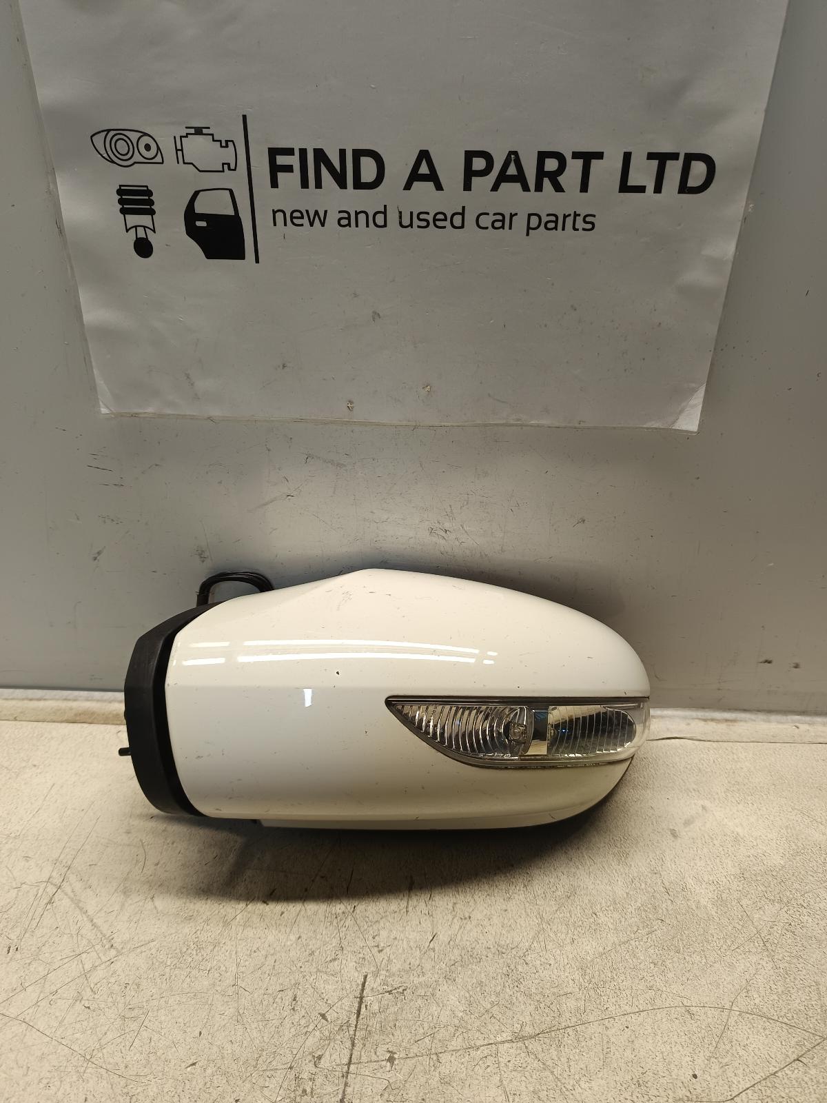 View Auto part Left Door Mirror MERCEDES A CLASS 2005
