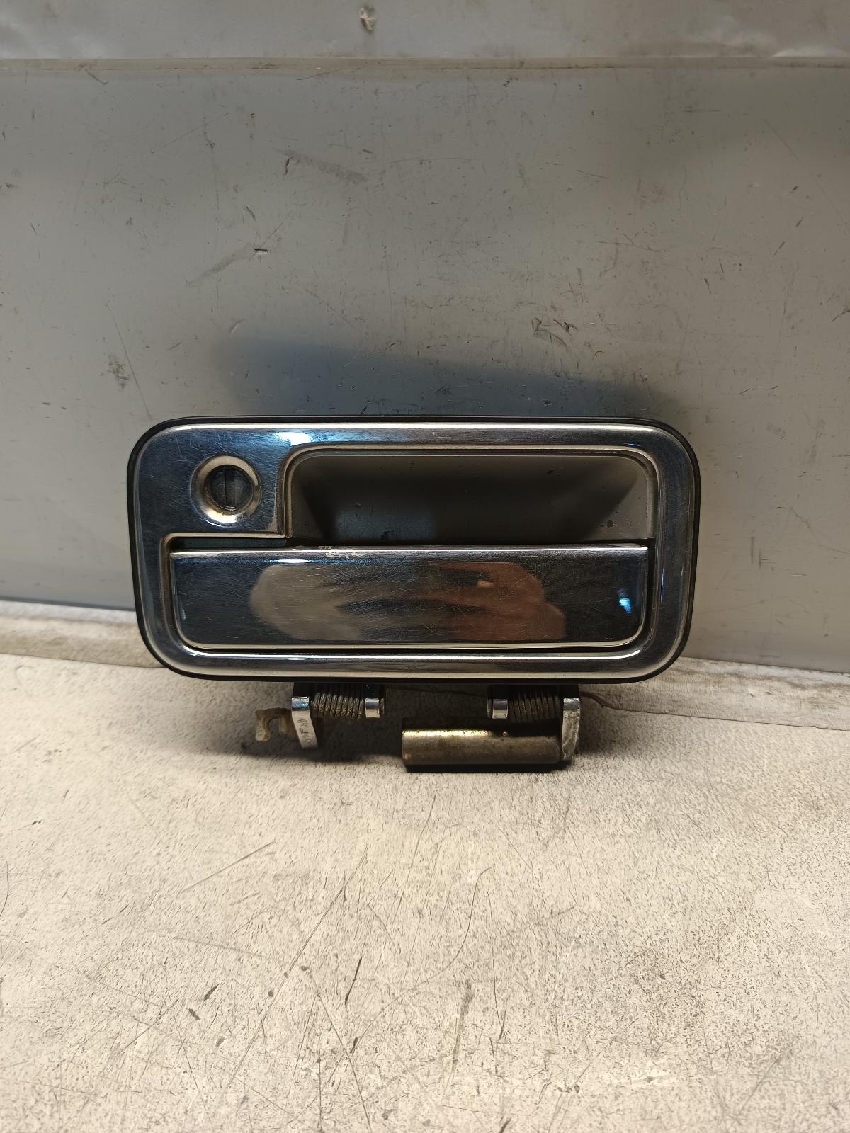 View Auto part Door Handle ISUZU MU 1995