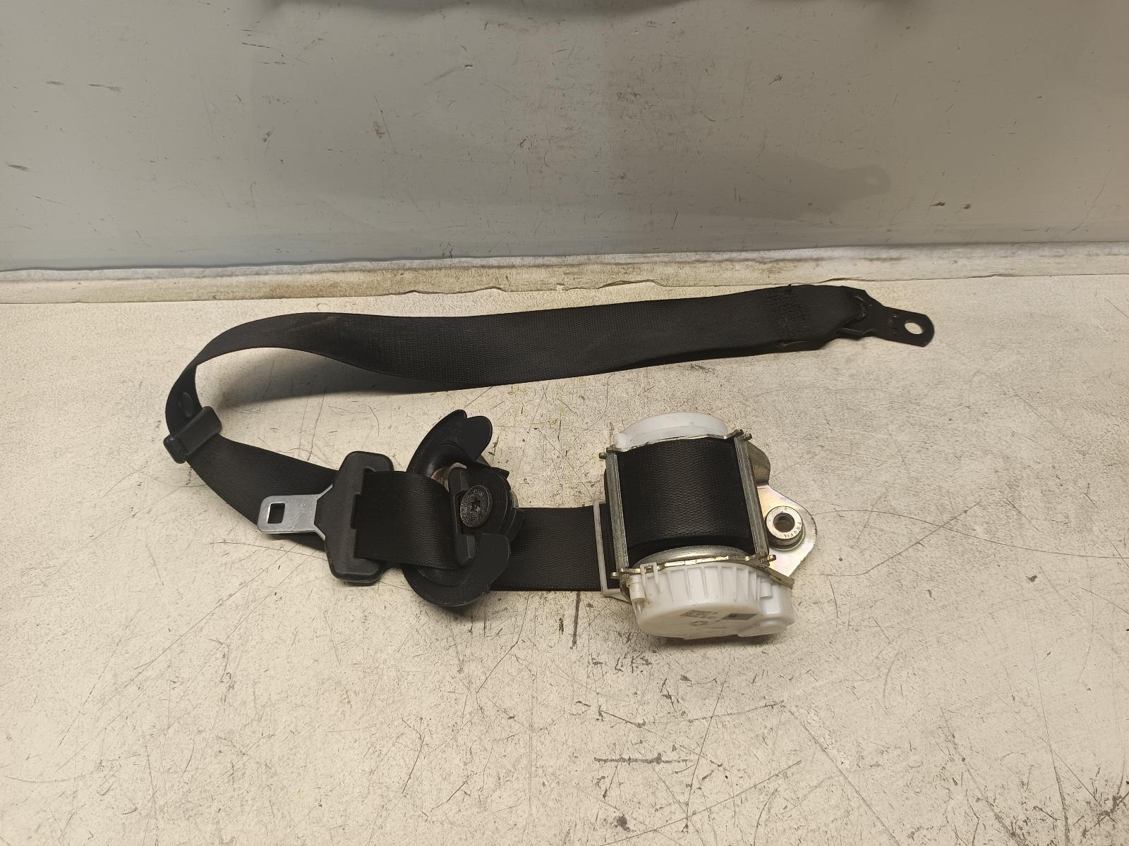 View Auto part Seatbelt/Stalk BMW X3 2006