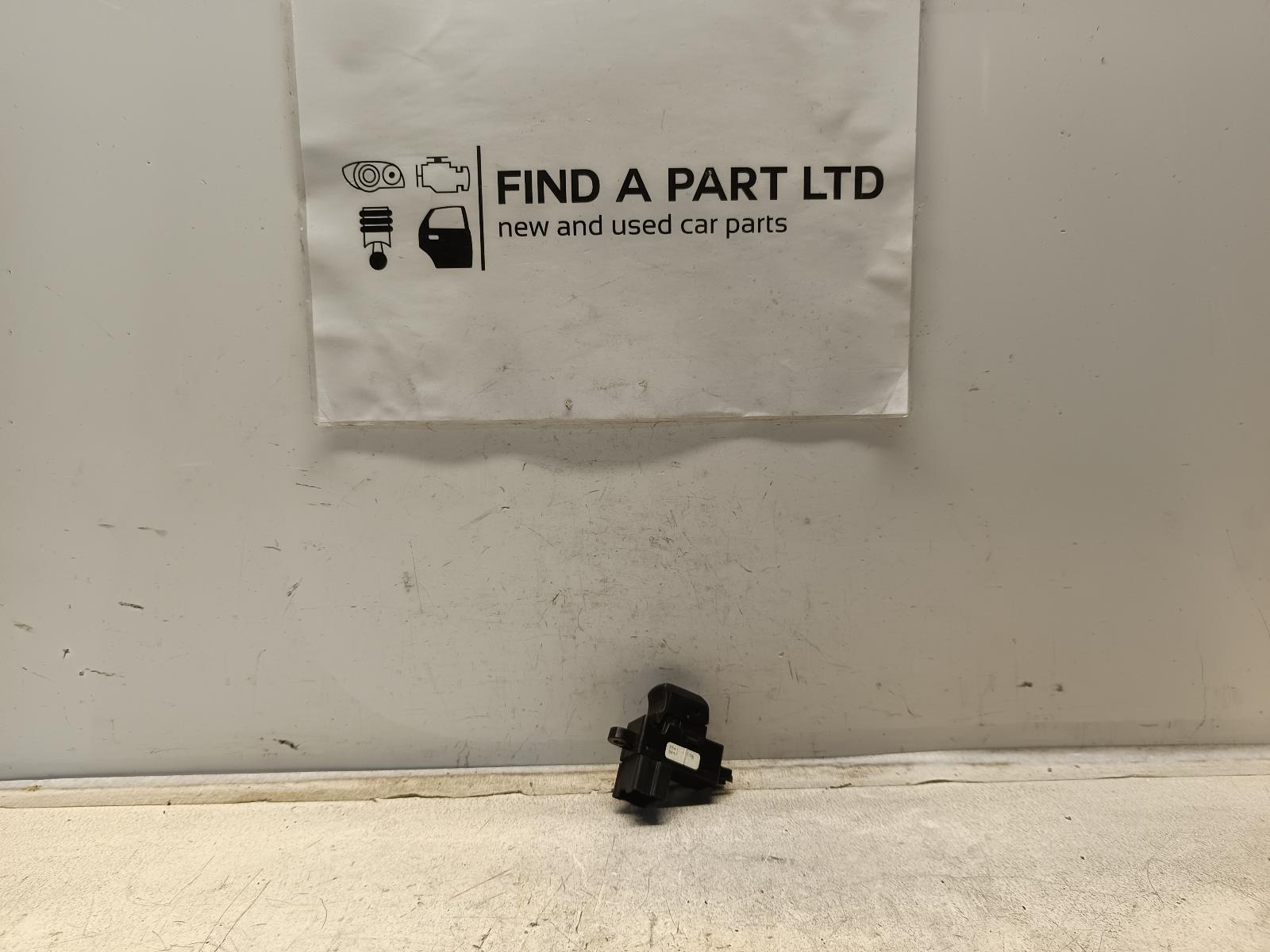 View Auto part Pwr Dr Wind Switch NISSAN NAVARA 2011