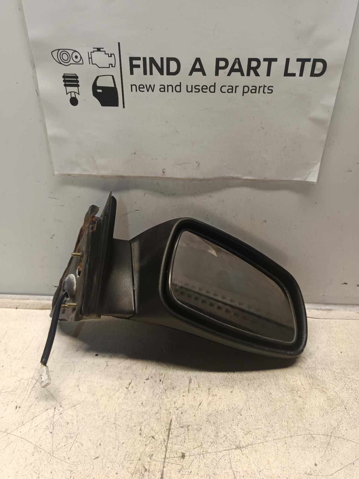 View Auto part Right Door Mirror MITSUBISHI MAGNA 1996