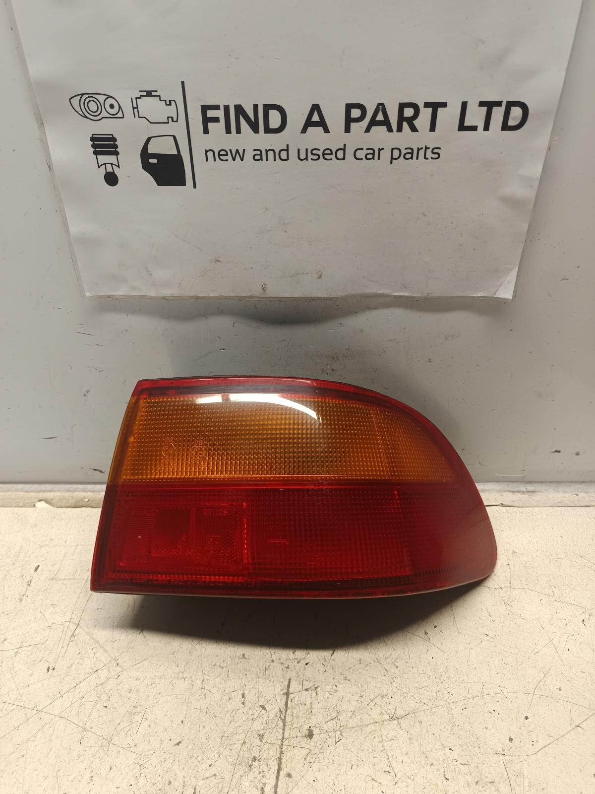 View Auto part Right Taillight HONDA CIVIC 1992