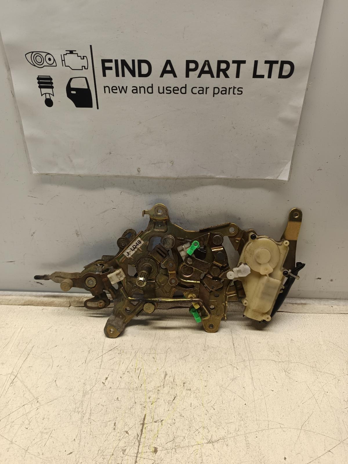 View Auto part Door/Boot/Gate Lock MAZDA MPV 2003