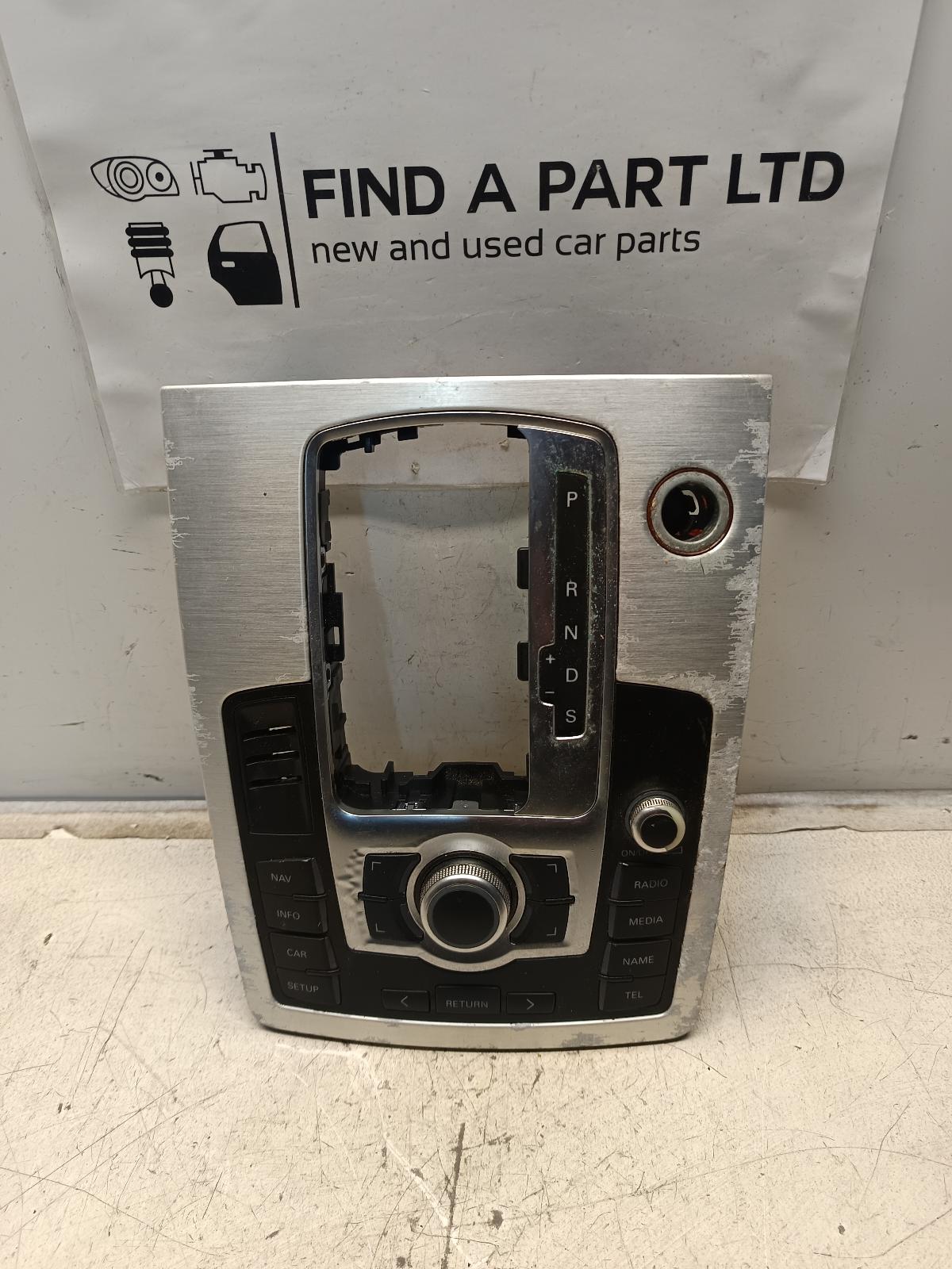 View Auto part Console AUDI Q7 2007