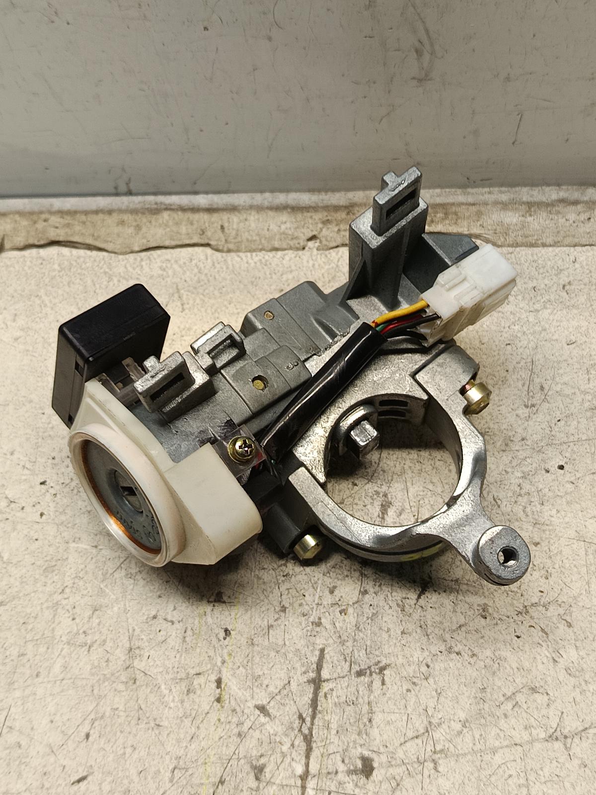 View Auto part Ignition W/ Key MITSUBISHI GRANDIS 2008