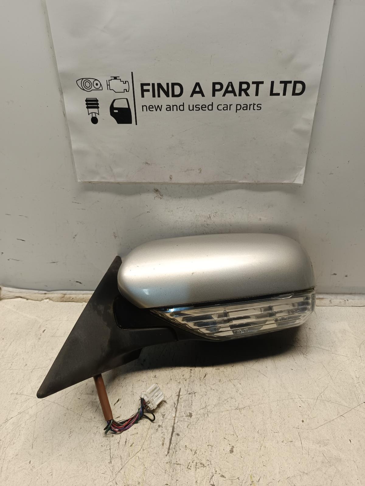 View Auto part Left Door Mirror SUBARU LIBERTY 2003