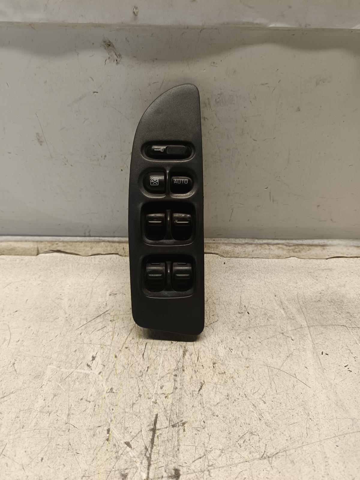 View Auto part Pwr Dr Wind Switch NISSAN BLUEBIRD 1997