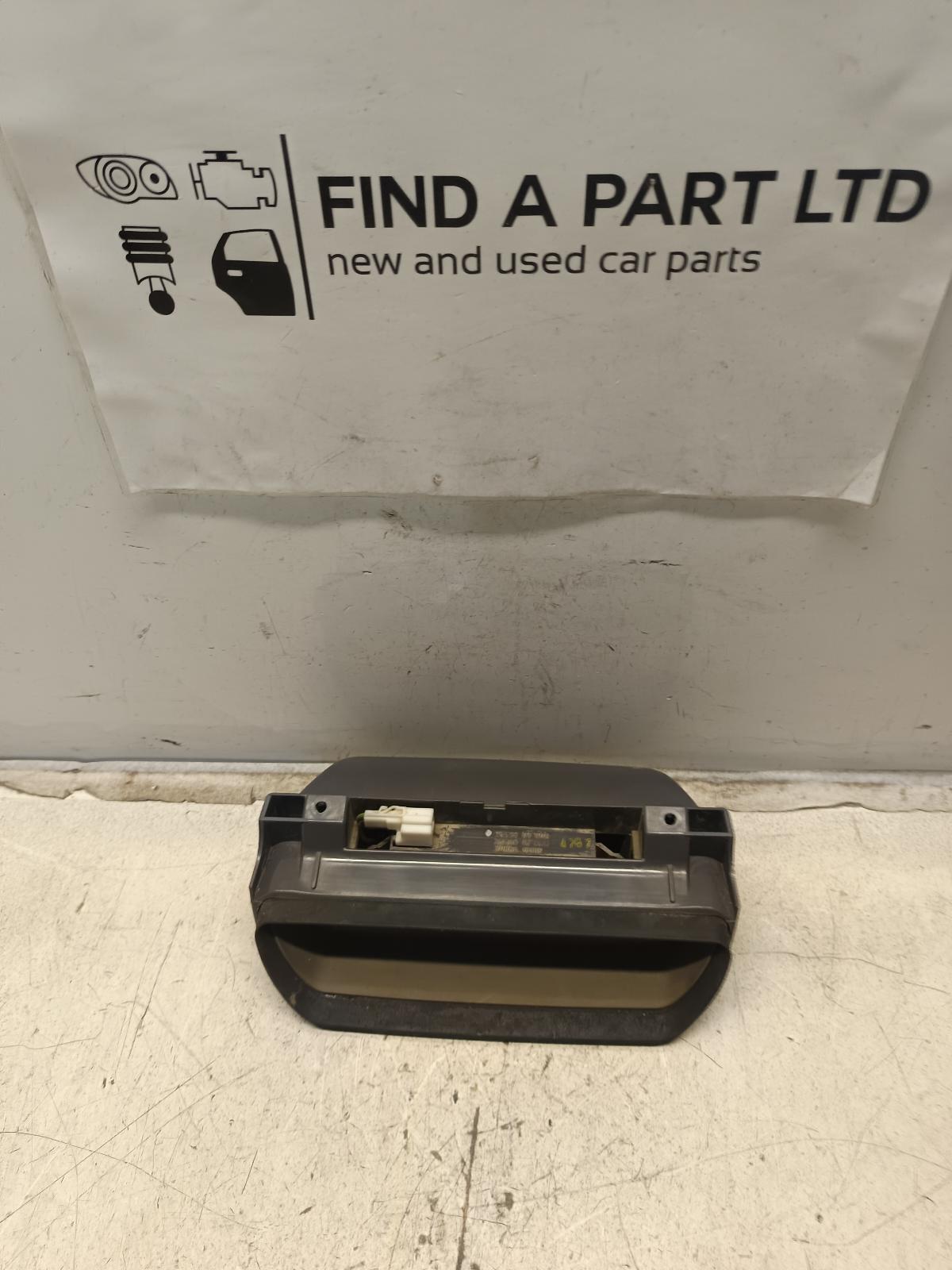 View Auto part High Level Stoplight NISSAN MISTRAL (NZ ONLY) 1997