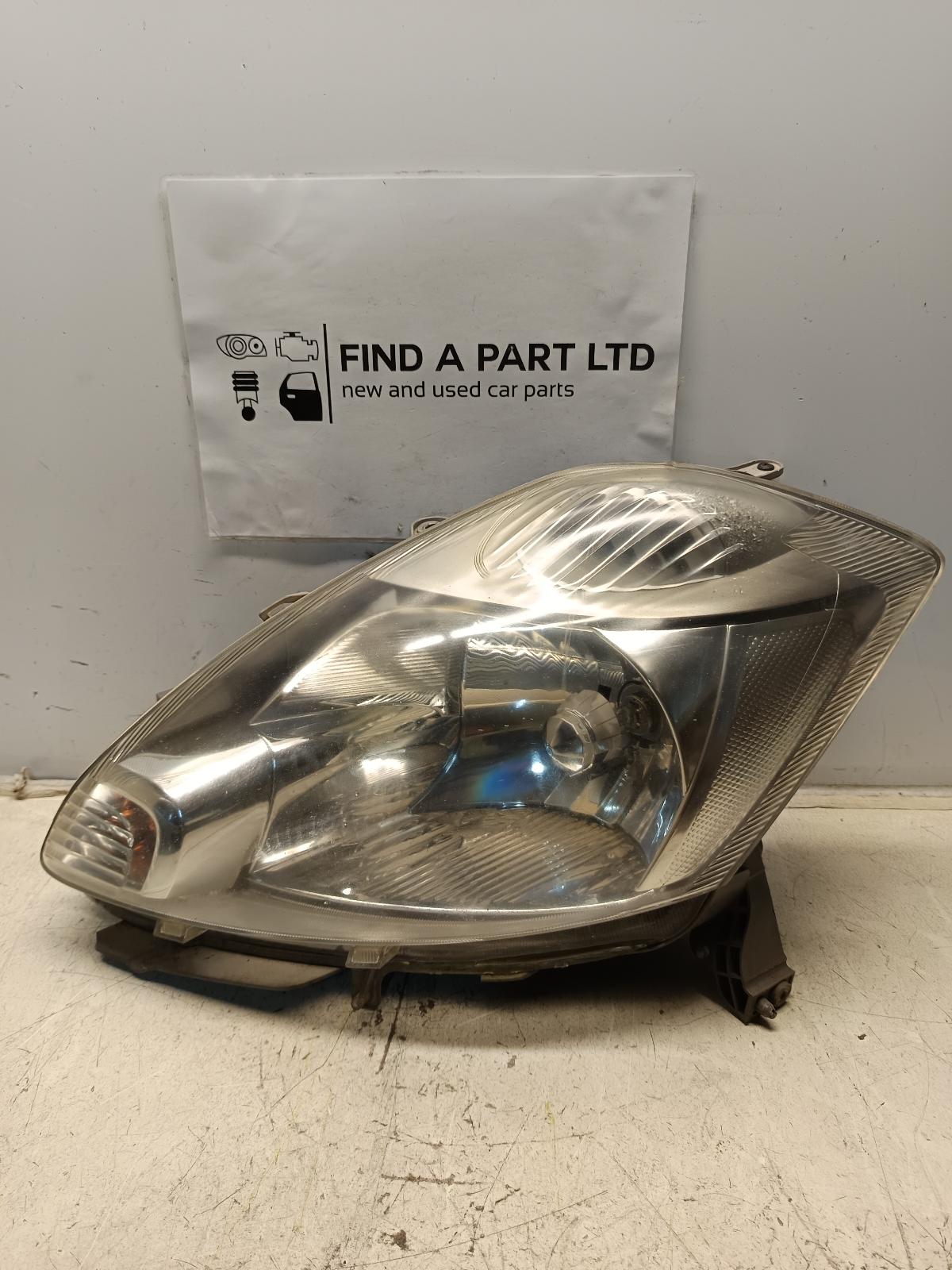 View Auto part Left Headlamp DAIHATSU SIRION 2005
