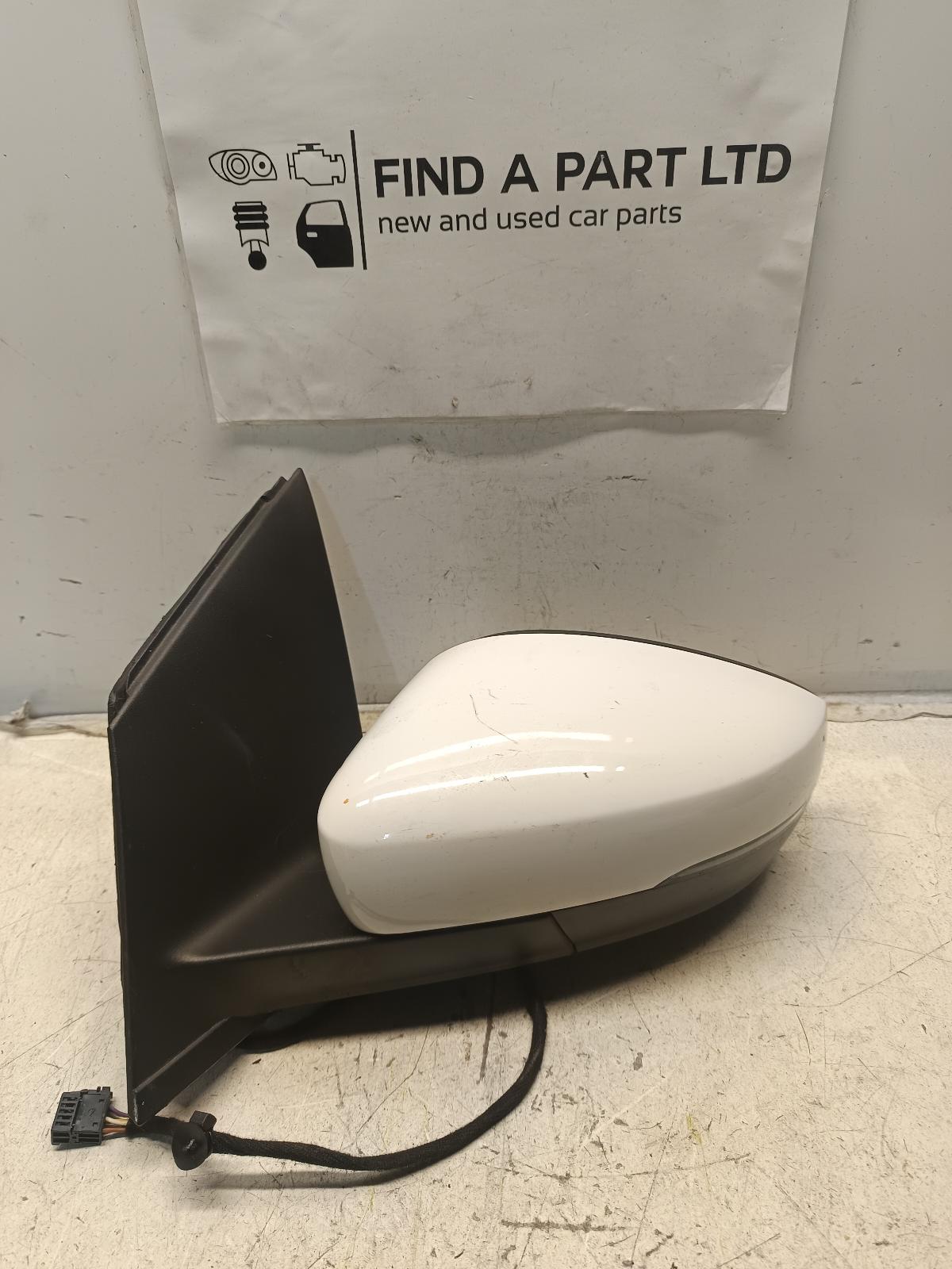 View Auto part Left Door Mirror VOLKSWAGEN POLO 2013