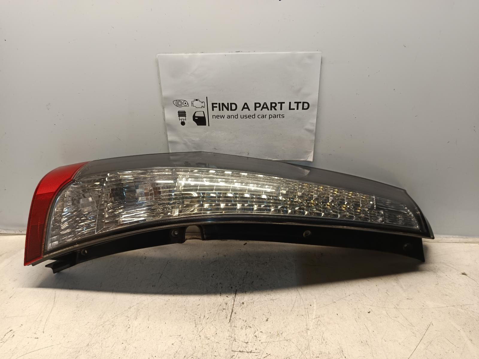 View Auto part Left Taillight MITSUBISHI GRANDIS 2004