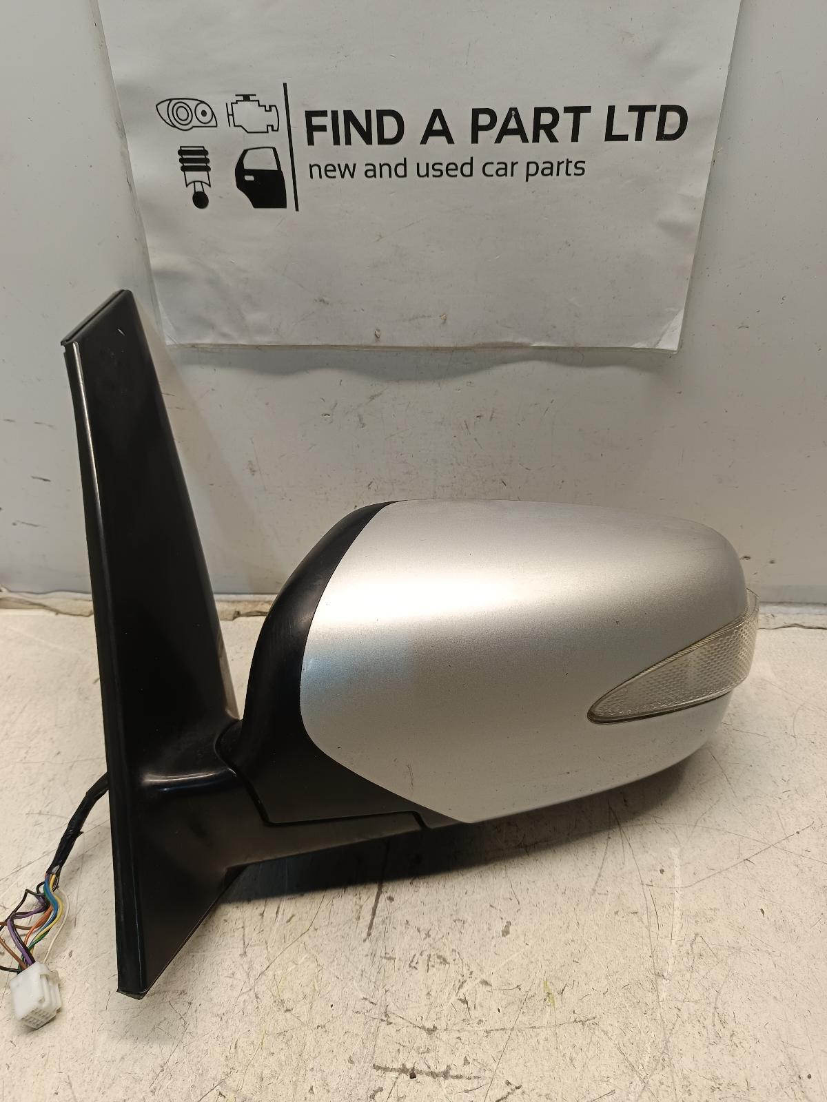 View Auto part Left Door Mirror MITSUBISHI GRANDIS 2004